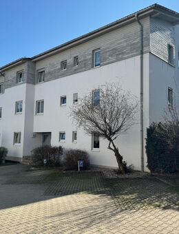 Mehrfamilienhaus mit 9 Wohneinheiten in idyllischer Lage - Meerane