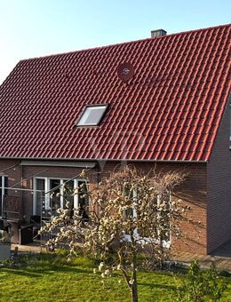 Verklinkertes Einfamilienhaus in Holzständerbauweise in einzugsfertigem Zustand - Springe