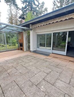 Einfamilienhaus in großem eingewachsenen Grundstück - Wilhermsdorf