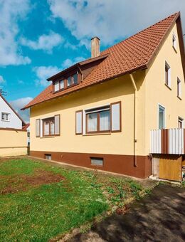 Charmantes 1-2 Familienhaus in schöner Wohnlage von Villingendorf - Villingendorf