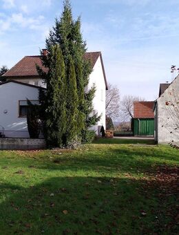 Zeitloses Einfamilienhaus, großem Grundstück und Nebengebäude - Donauwörth
