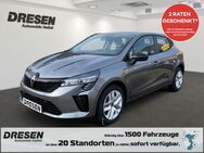 Renault Clio, Evolution SCe 65, Jahr 2022 - Krefeld