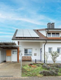Hägelberg - Nachhaltig wohnen in sonniger Traumlage! Doppelhaushälfte mit Fernwärme und PV-Anlage - Steinen (Baden-Württemberg)