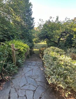 +OF-Bieber+ Freistehendes, sanierungsbed. 2-FH mit 203qm Wfl., eigenw. Traum-Garten (790 qm) - Offenbach (Main)