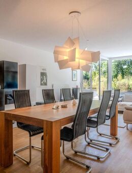 Stilvolle 3-Zimmer-Terrassenwohnung in Düsseldorf-Unterbach - Düsseldorf