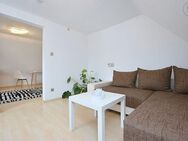 Helle, modern möblierte Wohnung in Stuttgart Stammheim - Stuttgart