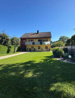 Freistehendes Einfamilienhaus mit Einliegerwohnung im Herzen von Pegnitz - Pegnitz