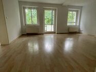 Wie für Sie gemacht! Hübsche Drei-Zimmer-Wohnung mit Balkon - Chemnitz
