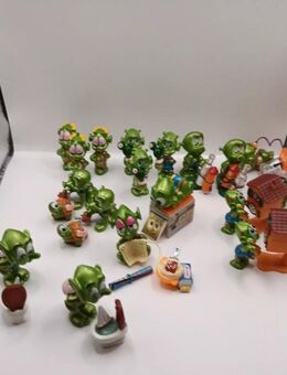 Ü-Ei 18 Figuren Komplettsatz Serie - Super Spacys - Deutschland 2001 - Essen