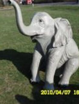 Elefant sitzend klein 160 cm hoch Dekofigur Gartendeko - Hergisdorf