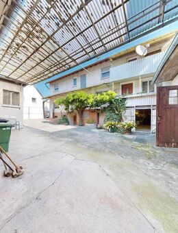 ~~ EINFAMILIENHAUS MIT GARAGE, SCHEUNE UND NEBENGEBÄUDE ~~ - Dierbach