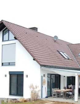 Sonniges und ruhiges Familienidyll - Freistehendes modernisiertes EFH in ruhiger Siedlungslage - Mengkofen