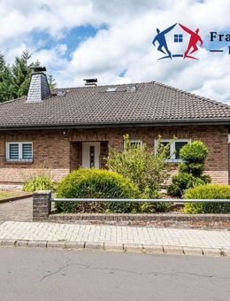 Bungalow mit Garage & Garten in Kelberg - Pellet-Zentralheizung (2017) - drei Schlafzimmer & Keller - Kelberg