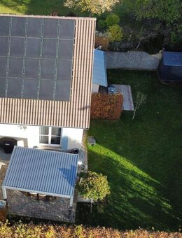 Gepflegtes Wohnhaus in ruhiger Siedlungslage - Mönchsroth