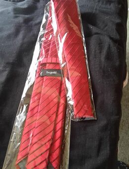 Seidige Bugatti Krawatte Neu sehr Elegant - Bad Oeynhausen