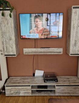 Kleine wohnwand mit couchtisch - Chemnitz