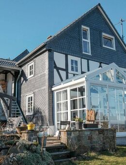 Bergisches Haus mit Einlieger - Wiehl