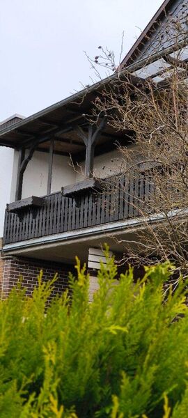 Stadt- oder Landleben?... Beides!!! Ein- bis Zweifamilienhaus mit Balkon und großem Garten in bester Lage