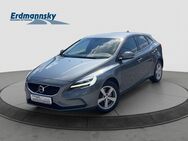 Volvo V40, D4 Momentum Geart hz FS 17Zo, Jahr 2016 - Celle