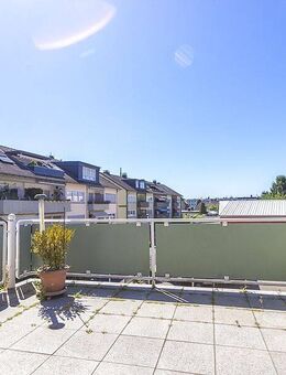 Sonnenverwöhnte und zentral gelegene Wohnung mit Traumterrasse - Leverkusen