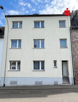 Bezugsfreies 3-Familienhaus, geeignet als Mehrgenerationenwohnen in zentraler Würselener-Wohnlage - Würselen