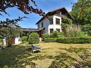 Villa zum Wachküssen in bester Lage: Villa auf herrlichem, ca. 1.319 m² großem Grundstück gen Süden - Wentorf (Hamburg)