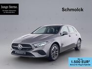 Mercedes A 250, e PROGRESSIVE MBUX SPUR, Jahr 2023 - Emmendingen