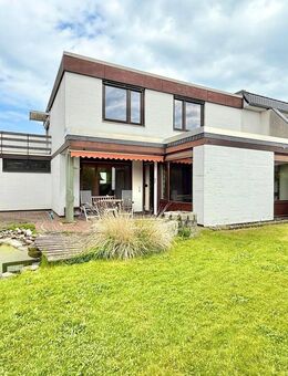 Zeitlos schönes Reihenhaus im Bauhausstil mit 2 Terrassen & schönem Garten in guter Lage - Langenhagen