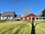 Nimm 2: Bungalow + Haus in Ziethen mit PV Anlage auf einem Grundstück. Ideal für Mehrgenerationen - Ziethen (Schleswig-Holstein)