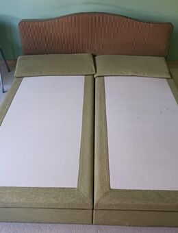 Doppelbett Polsterbett mit Kopfteil Retro Stil Bett - Überlingen Zentrum