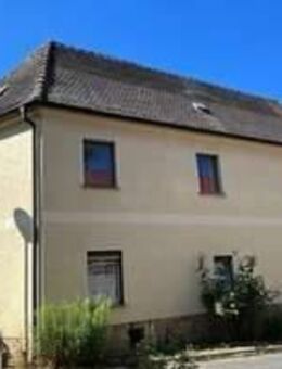 Großes Wohnhaus in ruhiger Siedlungslage !! - Steigra