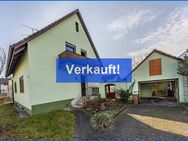 Geräumiges 2-Generationenhaus mit großem Garten und zwei Garagen in Radolfzell-Böhringen,bezugsfrei! - Radolfzell (Bodensee)