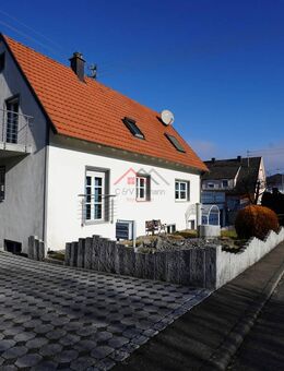 Stilvolles Einfamilienhaus mit Einliegerwohnung in Denkingen - Denkingen