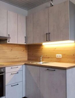 2-Zi Wohnung im 1.OG mit Einbauküche, XXL-Dachterrasse, Gäste-WC - Ansbach