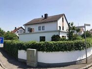 OSTERANGEBOT!! attraktive und ruhige Lage gepflegtes Mehrfamilienhaus mit großem Garten und Garagen in Oberschweinbach/Fürstenfeldbruck - Oberschweinbach