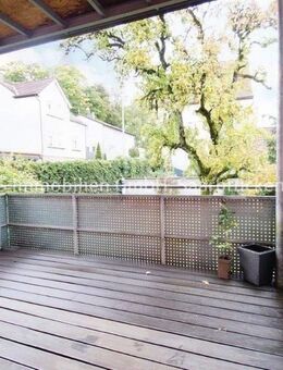 Schöne 2- Zimmer Wohnung mit großem Balkon im Herzen von Bous - sofort einzugsbereit - Bous