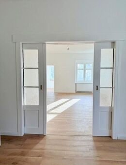 Erstbezug nach Sanierung - Villa im Märchenviertel 4,5 Zimmer mit Charme & Energie- Effizienz - Berlin