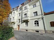 Luxuriöse 4-Zimmer-Wohnung mit Balkon in historischem Stadthaus in ruhiger Coburger Innenstadtlage - Coburg Zentrum