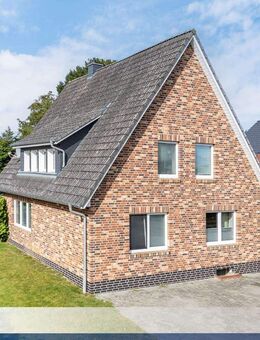 Saniertes Ein-/ Zweifamilienhaus mit großem Garten in familienfreundlicher Wohngegend, Obj. 8992 - Rastede