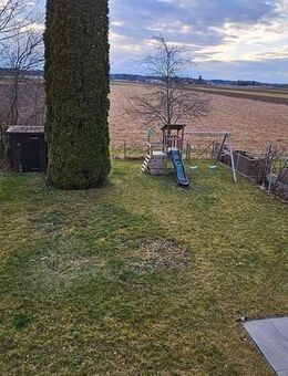 Tolle 4-Zimmer-Eigentumswohnung mit Balkon, Gartenanteil und Garage in Forstern - Forstern