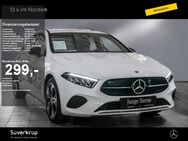 Mercedes A 200, NIGHT SPUR WINTER, Jahr 2023 - Rendsburg