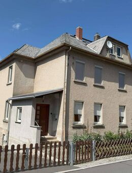großes Familienhaus zum selber wohnen oder Kapitalanlage (bis 3 WE mgl.) - Treuen