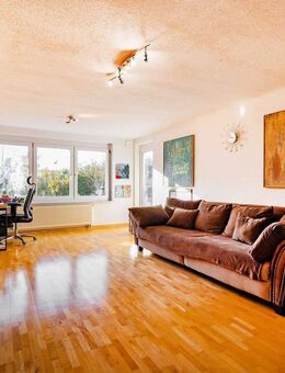 Große 3,5-Zi-Wohnung mit 2 Balkonen, ruhig gelegen mit Blick ins Grüne - Teningen