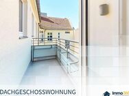 Nahe Charlottenburg: Bezugsfreie Dachgeschosswohnung mit Balkon - Berlin