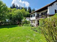 Traumhaftes Grundstück! Gepflegtes Einfamilienhaus in bevorzugter Wohnlage von Siegsdorf! - Siegsdorf