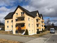 Nach Ihrem Geschmack selbst gestalten: 2-Zimmer-Dachgeschosswohnung mit Balkon und Einbauküche - Burkhardtsdorf
