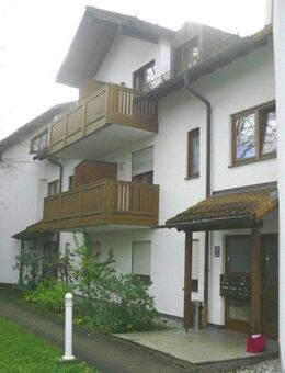 Ramersdorf-Perlach, 2-Zimmerwohnung im Erdgeschoss mit kleinem Garten und Terrasse - München
