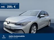 VW Golf, 1.0 VIII Life eTSI Lenkradh, Jahr 2022 - Fellbach