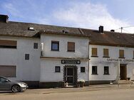 Ehem. Gaststätte mit Betreiberwohnung und Mieteinheit in Rinzenberg - Rinzenberg