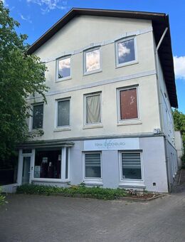 Charmantes Wohn- und Geschäftshaus mit Entwicklungspotenzial in Hamburg-Schnelsen - Hamburg